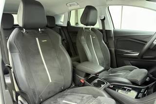 Opel Grandland 1.6 Turbo Plug-In Hybrid 300PK 4x4 GSe | Adaptive Cruise Control | 360° Camera | Stoelverwarming | Elektrische achterklep | Alcantara Bekleding | Camera | 19'' LM Velgen / 16