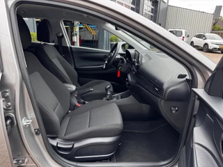 Hyundai I20 1.0 T-GDI Comfort Smart | 100 PK | Camera | Stoel + Stuurverwarming | Climate Control | Navigatie by App / 19