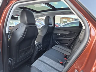 Peugeot 3008 1.2 PureTech Allure|Panorama|Trekhaak|NW Riem / 24