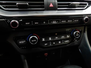 Kia Niro 1.6 GDi PHEV 141pk DCT6 DynamicPlusLine / 33