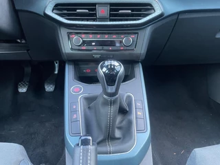 SEAT Arona Xperience Business Connect / 20