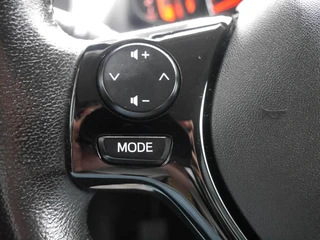 Peugeot 108 1.2 Puretech Allure Lichtmetalen velgen | Getint glas | Airco | Bluetooth | Touchscreen / 15