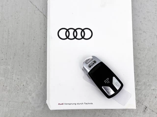 Audi A4 Avant 35 TFSI S - Line | Automaat | Adaptive Cruise | Camera | Stoelverwarming | Navigatie | Leder / 37