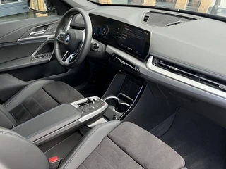 BMW X1 xDrive25e M-sport Camera | Keyless | Carplay | Ambiance verlichting / 27