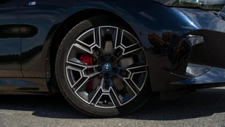 BMW i5 Touring eDrive40 84 kWh / 33