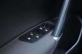 Volkswagen e-Golf 116 PK | SOH 83,6% | NAVI | STOELVERWARMING | / 19
