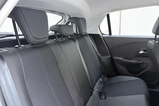 Opel Corsa 1.2 Turbo 100pk Automaat Elegance | Navigatie | Apple Carplay/Android Auto | Airco | Parkeersensoren | Cruise control | LED koplampen | Lichtmetalen velgen / 15
