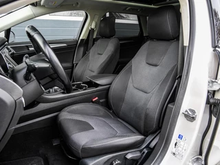 Ford Mondeo Wagon 1.5 Titanium | Full LED | Panoramadak | Keyless | PDC v+a | Navi | Climate control | Cruise control / 6
