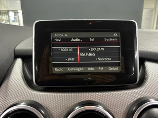 Mercedes-Benz B-Class 180 Ambition Nederlandse auto/ Trekhaak/ Parkeersensoren voor en achter/ Set winterbanden / 21