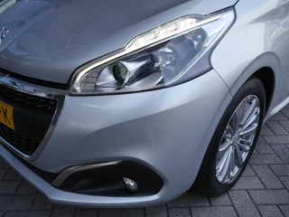 Peugeot 208 1.2 PureTech Allure 110 PK | Automaat | Climate Control | Navigatie | Cruise Control | Licht Metalen Velgen | Apple carplay/Android auto | AUX | USB | Dealer onderhouden / 33