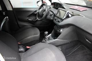 Peugeot 208 1.2 PureTech Blue Lion/Navi/Tel/Trekhaak/Pdc/ / 6