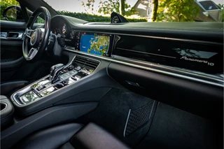 Porsche Panamera Sport Turismo 2.9 4 E-Hybrid 10 Years Edition  Krijt Stoelventilatie 21" Achterasbesturing Soft Close Panorama / 13