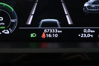 Audi Q8 e-tron 50 340pk quattro Advanced Edition 95 kWh SOH 91% Trekhaak Camera Sportstoelen Stoelverwarming / 35