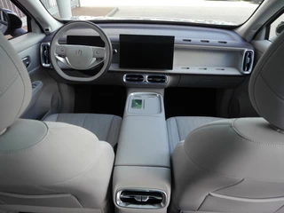 Leapmotor B10 Design Hybrid EV 18.8 kWh | Nu beschikbaar | Wltp 900km gecombineerd | Elektrisch 82km Wltp | Luxe uitvoering | Camera rondom | Stoel en stuurverwarming | Draadloze telefoonoplader | Keyless entry en start / 8