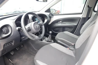 Toyota Aygo X 1.0 VVT-i MT Play|Camera|ACC|Airco| / 6