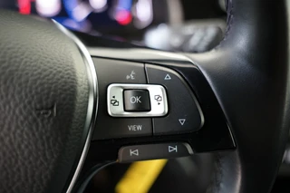 Volkswagen Polo 1.0 TSI HIGHLINE Camera, Navi, Carplay R line velgen / 18