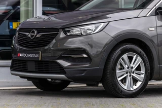 Opel Grandland X 1.2 Turbo Business Executive  | Trekhaak | Carplay | LED / 18