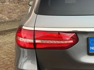 Mercedes-Benz E-Klasse 200 BUSINESS Solution Automaat 19 Inch Trekhaak / 17