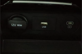 Kia ProCeed 1.5 T-GDi GT-PlusLine  Airco - Apple Carplay/Android Auto - Cruise Control - Dodehoekdetectie -  Navigatie - Stuur/Stoel Verwarming - Fabrieksgarantie tot 06-2031 / 65
