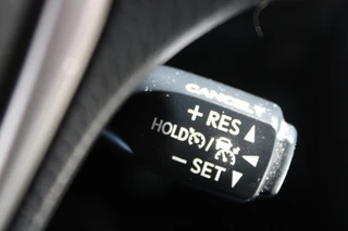 Toyota RAV4 2.5 HYBRID AWD EXECUTIVE Trekhaak / Leder / Schuif/kantel dak / A. klep elctr. / 37