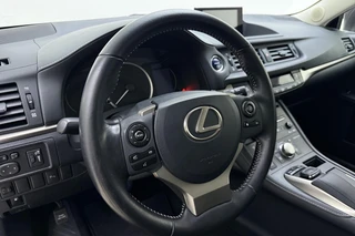 Lexus CT 200h Business Line | Navigatie | Climate Control | Achteruitrijcamera | Parkeersensoren voor & achter / 32