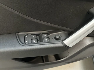 Audi Q2 30 TFSI Pro Line Navigatie App-Connect DAB+ / 19