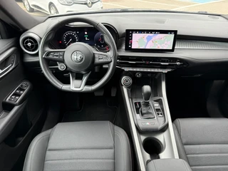 Alfa Romeo Tonale 1.5T Hybrid Sprint *ACC & Navigatie* / 4