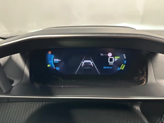 Peugeot e-2008 EV Allure Pack 50 kWh 3 FASE 92% SOH CAMERA ECC CRUISE CARPLAY NAVI LM. / 26