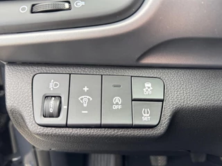 Kia Stonic 1.0T MHEV DynamicLine | Airco | Camera | Cruise Control | LM Velgen | Apple Carplay & Android Auto | / 18