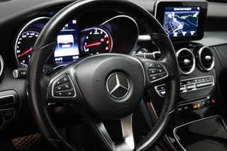 Mercedes-Benz C-Class Estate 200 Premium Plus / 32