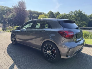 Mercedes-Benz A-Class 180 AMG-Line / 21