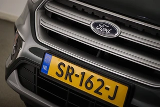 Ford Kuga 1.5 EcoBoost Trend Ultimate | CLIMA | VOORRUITVERWARMING | APPLE | TREKHAAK | 18" / 17