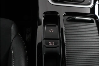 Kia XCeed 1.5 T-GDi GT-Line  - Automaat - Panorama dak - Stoel/Stuur verwarming - Navigatie - Climate Control - Achteruitrijcamera - Elektrische Achterklep - Fabrieksgarantie tot 06-2032 / 65
