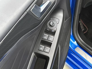 Ford Focus Wagon 1.0 EcoBoost Hybrid ST Line X | Camera | Stoelverwarming | Cruise Control | Leder | / 31