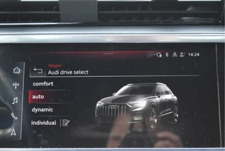 Audi Q3 45 TFSI e S edition S-Line 245 PK | NL-Auto | Keyless | Carplay | Virtual cockpit | DAB | Elekt.trekhaak | Full LED | Allweathers / 57