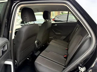 Volkswagen T-Roc 1.0 TSI Style  Camera, App Connect, Elek.Achterklep, Trekhaak / 6