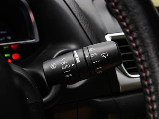 Mazda 3 2.0 GT-M | Leder | Xenon | Keyless | Head-up display | Bose | Trekhaak | PDC v+a | Stoelverwarming / 33