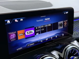 Mercedes-Benz EQB EQB 300 4Matic AMG / 44