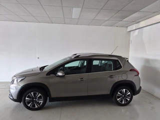 Peugeot 2008 1.2 Automaat Allure / 6