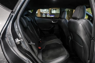 Ford Fiesta 1.5 EcoBoost ST-3 Performance|Recaro|B&O|Carplay|Winterpakket|Camera| / 25