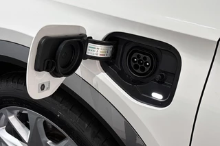 CUPRA Formentor 1.4 e-Hybrid Business Stuur-Stoelverwarming Achteruitrijcamera Keyless Apple Carplay / 30