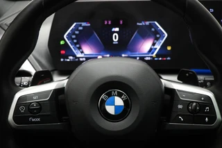 BMW 1-serie 123 xDrive | INNOVATION PACK | PANORAMADAK | STUURVERWARMING | MASSAGE |  HEAD UP | 360 CAMERA | 19" / 38