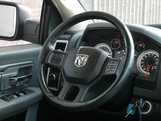 Dodge Ram 1500 5.7 V8 4x4 Crew Cab 5'7 Sport | Dubbele cabine | 3500KG Trekgewicht | Camera voor en achter | Sidesteps | Climate control | Trekhaak | Navigatie | Stoel en stuurverwarming / 16