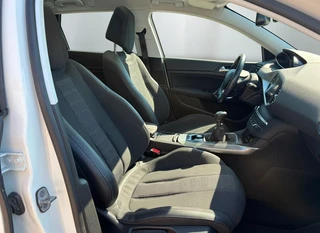 Peugeot 308 SW 1.2 PureTech Blue Lease Premium KEYLESS - PANO / 16