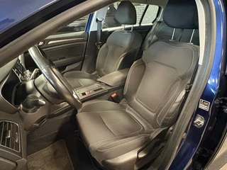 Renault Megane E-Tech Estate 1.6 Plug-In Hybrid 160 Business Zen stoel en stuurverwarming / camera / navigatie / 12