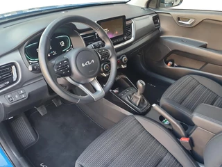 Kia Stonic 1.0 T-GDi MHEV DynamicPlusLine Navi | Stoel en stuurverwarming | Camera | Keyless met startknop | Apple Carplay / Android Auto | Getinte ramen achter | Fabrieksgarantie | NAP / 9