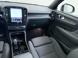 Volvo XC40 Recharge Plus SOH 92%| PILOT ASSIST ACC| ELEKTRISCHE ACHTERKLEP| DODE HOEK SENSOR |WARMTEPOMP| STOEL + STUURVERWARMING| ACHTERUITRIJCAMERA| RIJKLAAPRIJS INCL. 12 MND BOVAG GARANTIE| / 24