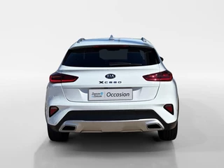 Kia XCeed 1.0 T-GDi DynamicPlusLine | Stoel- en stuurverwarming | Keyless entry/start | Achteruitrijcamera | Parkeersensoren achter | Apple/Android Carplay | Cruise control | Climate control | Navi / 8