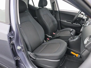 Hyundai i10 1.0i Comfort Bluetooth | All-seasons | Cruise control / 18