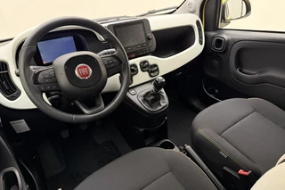 Fiat Panda 1.0 Hybrid Pandina Cross | Airco | Apple Carplay/Android Auto | Bluetooth | Cruise control | DAB+ | Lichtmetalen velgen | Parkeersensoren | Hoge zit / 17
